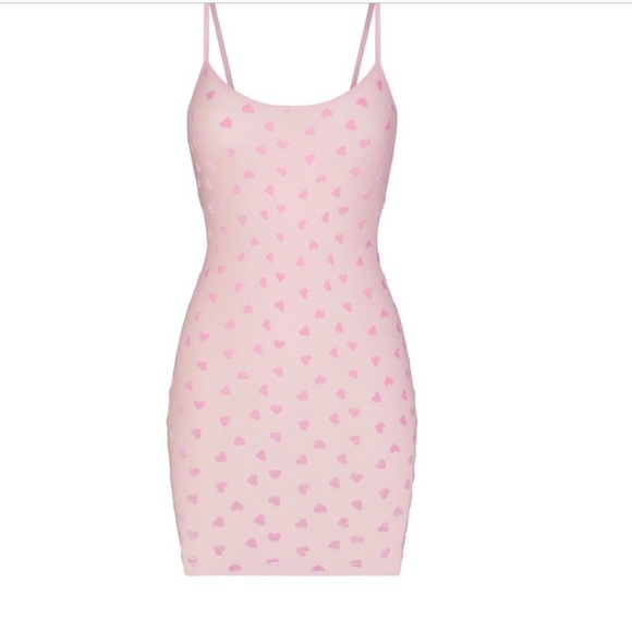 💕NWT SKIMS sheer pink velvet slip dress - Picture 1 of 7